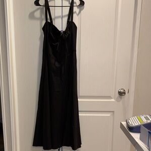 Elegant Black Midi Dress